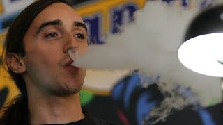 Do Vape Pens Trick Teens [upl. by Col]