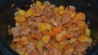 Видеорецепт  Жаркое со свининой в мультиварке  Готовим вкусно просто и быстро [upl. by Deehan]