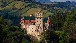 Castelul Bran  Bran Castle  Draculas Castle in Transylvania [upl. by Valaree]