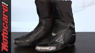 Bottes moto Dainese Axial D1 💯 Racing 🏁 [upl. by Gunilla419]