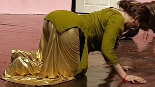 Saima Khan New Mujra Dance performance 2019 [upl. by Eldin931]